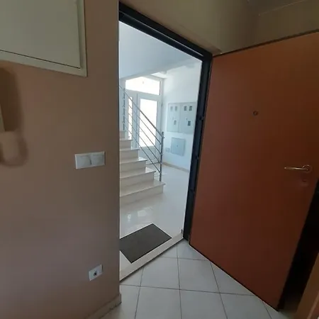 Eva *